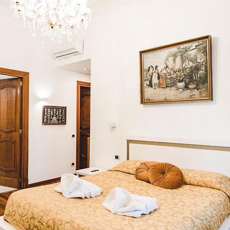 Domus Trastevere 900 ローマ エクステリア 写真